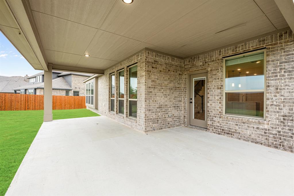 The Retreat at North Grove 70-75 - Residential