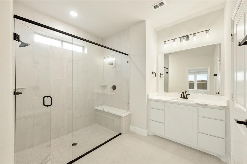 The Retreat at North Grove 70-75 - Residential