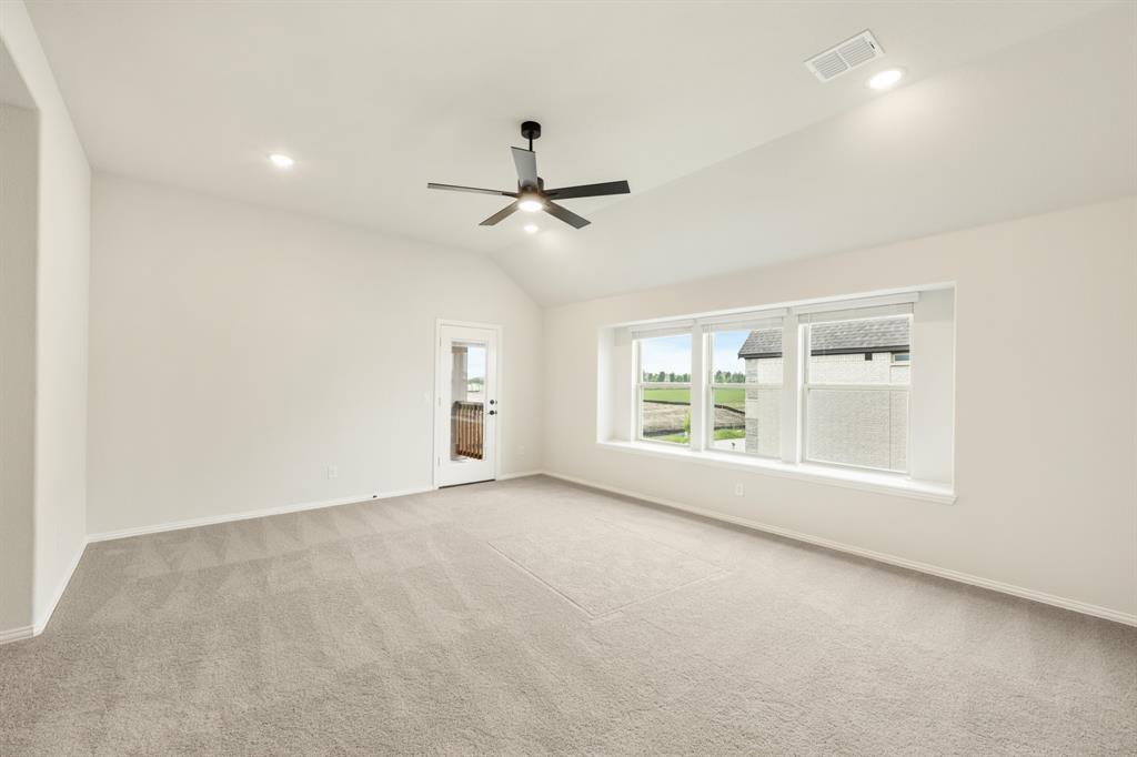 The Retreat at North Grove 70-75 - Residential