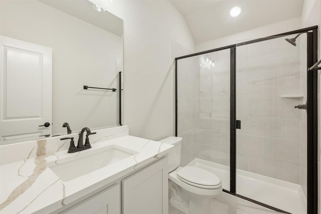 The Retreat at North Grove 70-75 - Residential