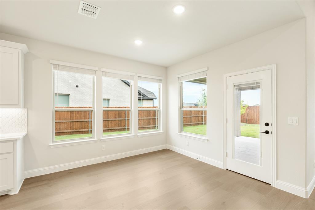 The Retreat at North Grove 70-75 - Residential