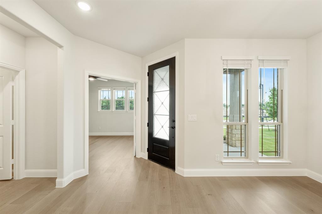 The Retreat at North Grove 70-75 - Residential