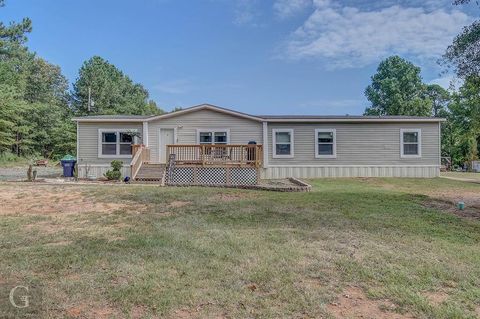 Photo of 2153 Highway 2, Plain Dealing, LA 71064 (MLS # 21211923)