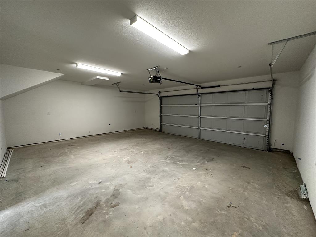 2610 KIMSEY CONDOS - Residential Lease