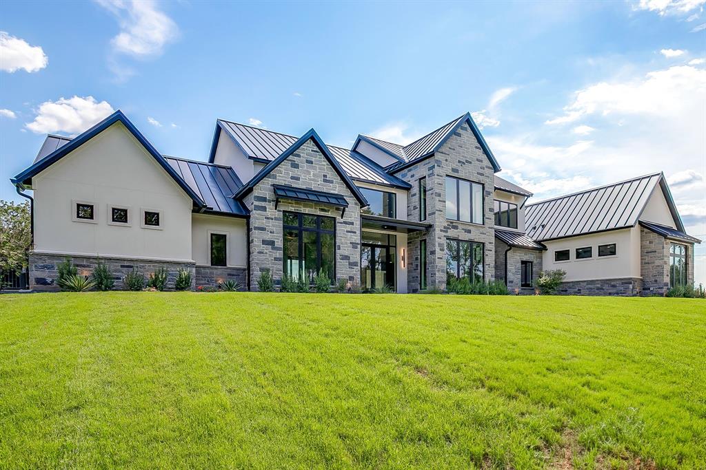 535 Royal Santana Run