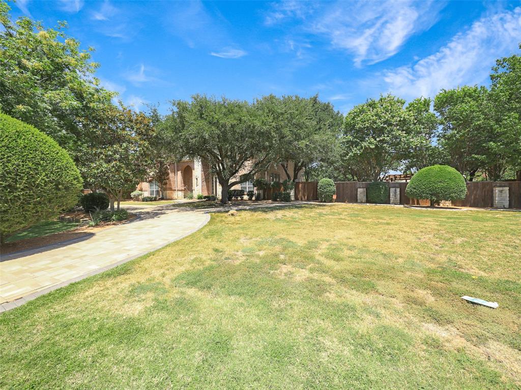 7798 Meadow Hill Drive