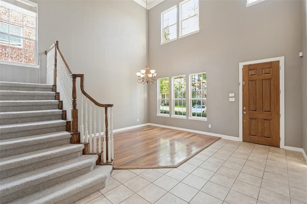 1827 Auburn Drive