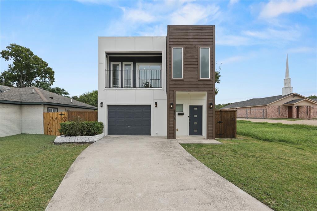 Lake Como Place - Residential