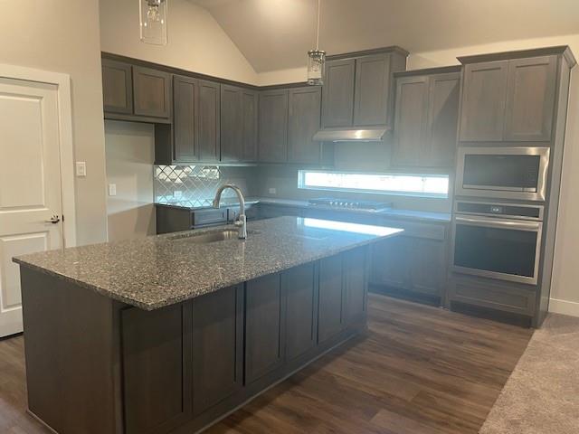 EDGEWOOD CREEK PHASE 1 - Residential Lease