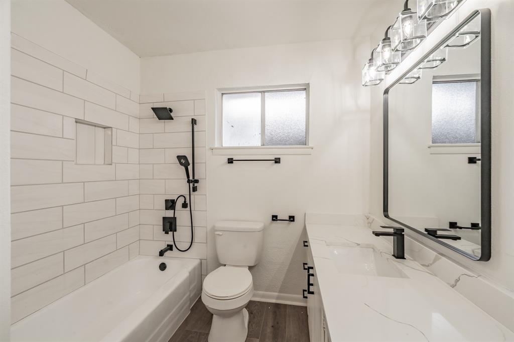 Bailey William J Add - Residential Lease