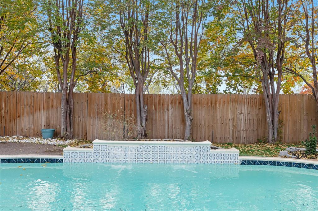 Keller, Texas 76248, United States, 3 Bedrooms Bedrooms, ,2 BathroomsBathrooms,Residential,Pending,14690