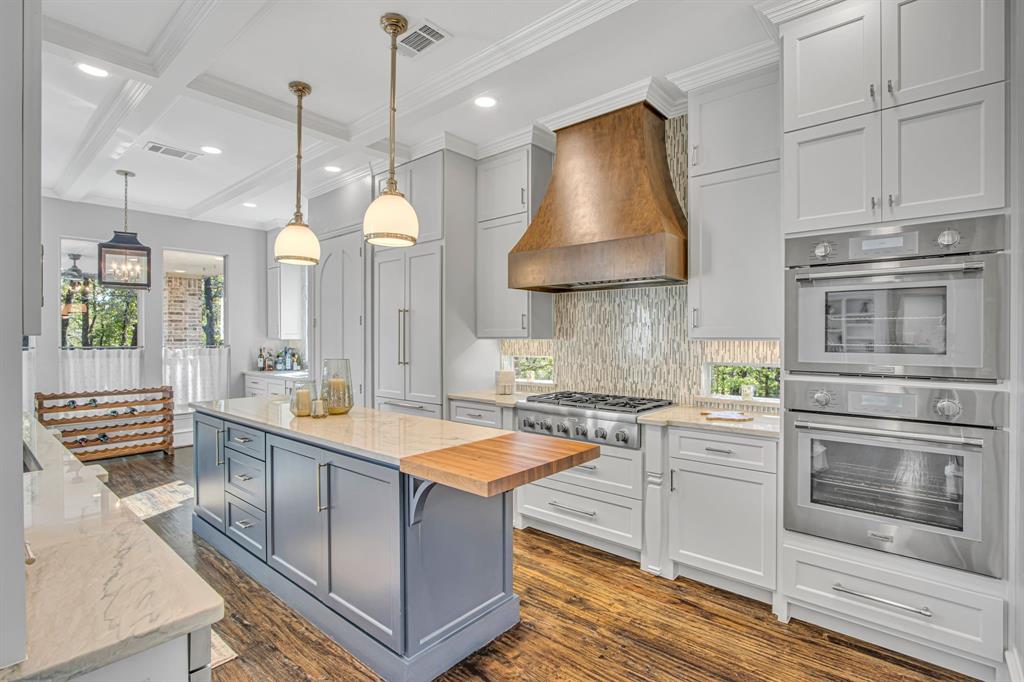 2104 Beachview Drive
