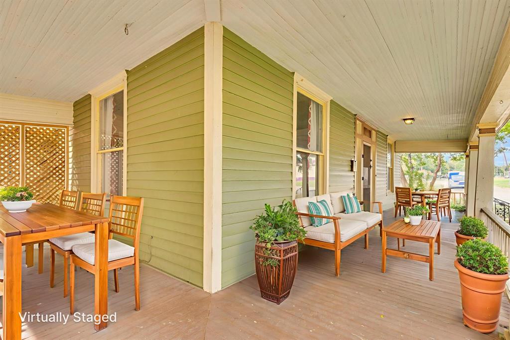 O T Ennis - Commercial Sale