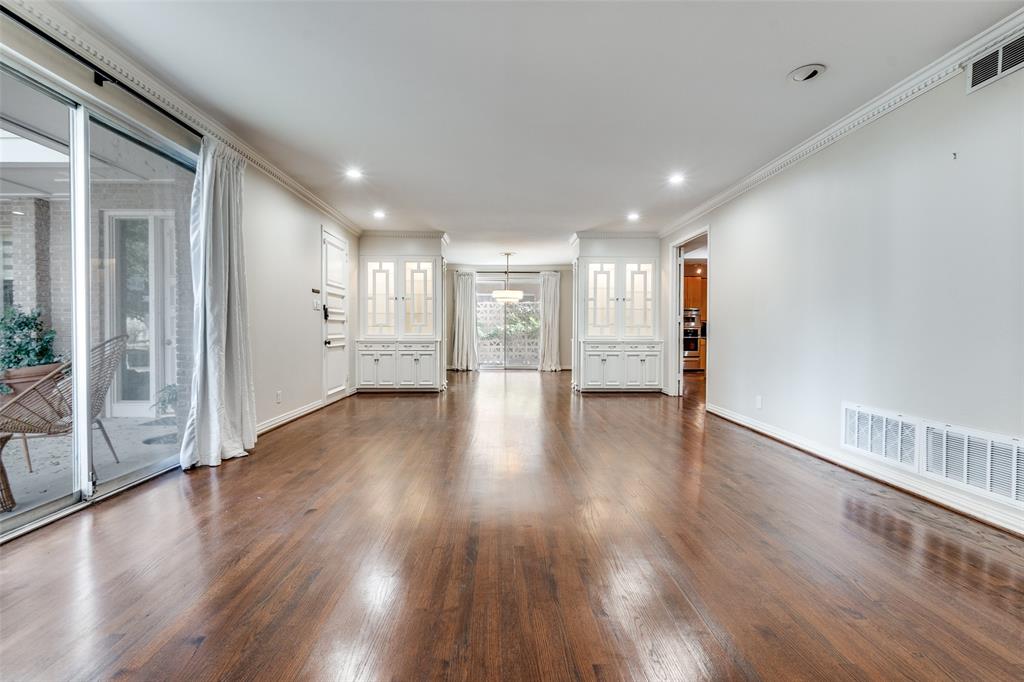 Royal Arms - Residential