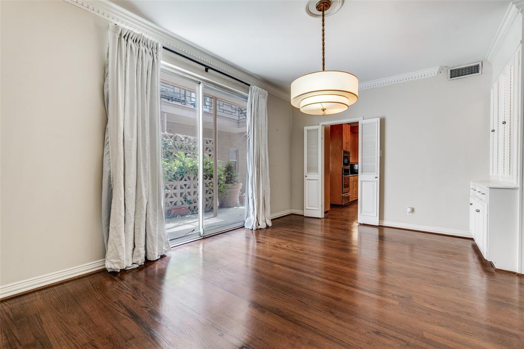 Royal Arms - Residential