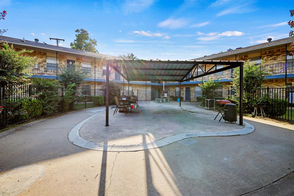 North Meadowbrook Estates - Residential Income