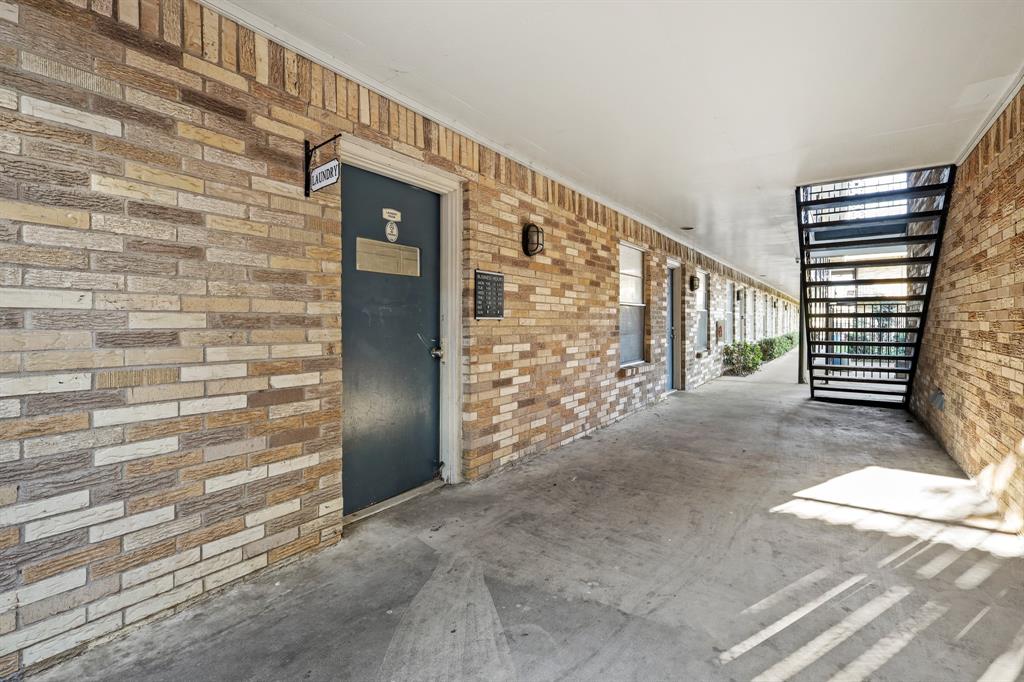 North Meadowbrook Estates - Residential Income