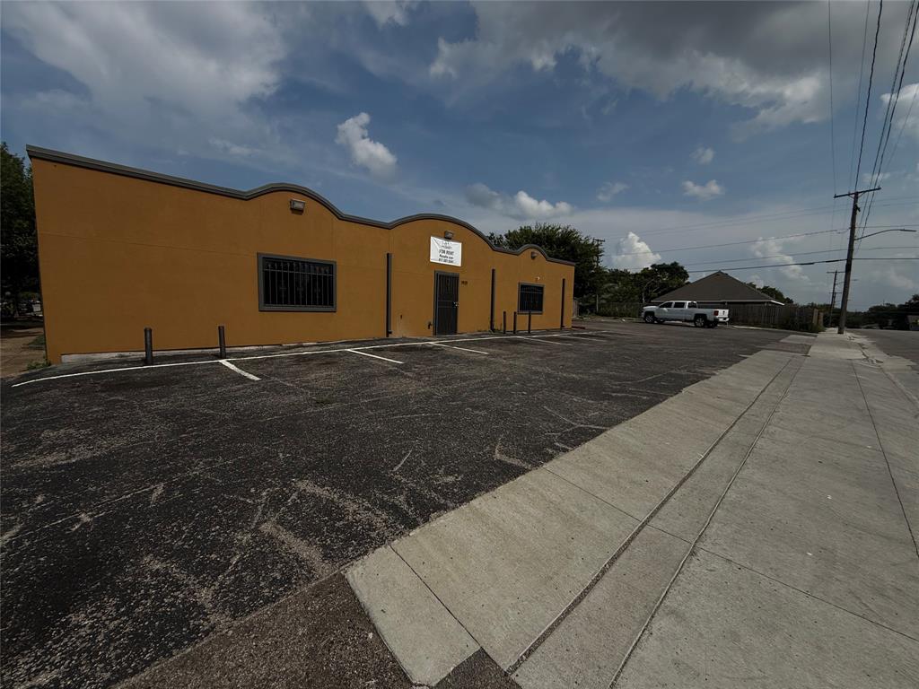 Polytechnic Heights Add - Commercial Lease