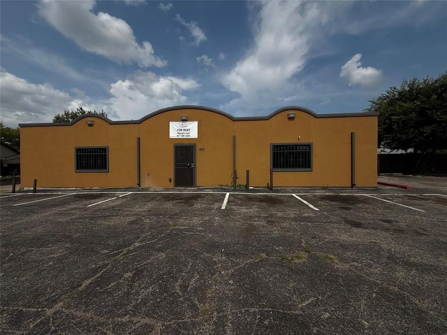 Recently remodeled and ready to open for business! Approx. 1,400 SF of open commercial space previously used as a barbershop. Features 8 furnished barber or stylist stations with electric and lighting, 2 shampoo bowl hookups, private office, 2 restrooms, and storage utility closet. Rent includes use of equipment. Great visibility and high traffic on Vaughn Blvd, just minutes from Texas Wesleyan University and local schools. Plenty of on-site parking. Zoned “ER” Neighborhood Commercial Restricted ideal for barber or beauty shop, office, or studio use. Alcohol sales prohibited. Fantastic opportunity in a growing Fort Worth area!