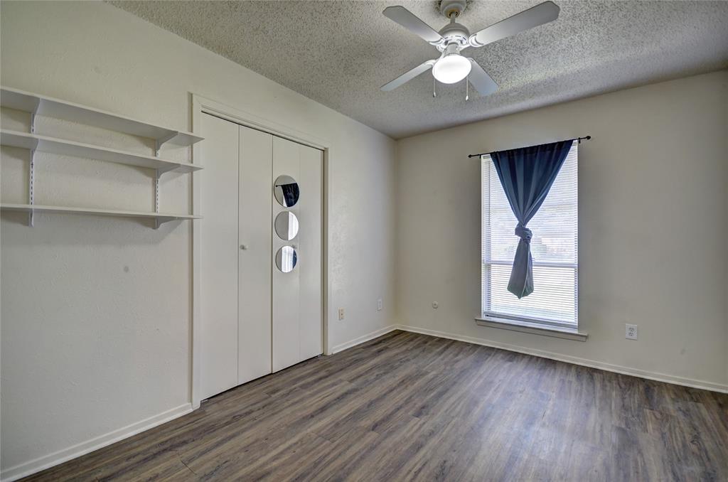 Oakwood Park East Add - Residential Lease