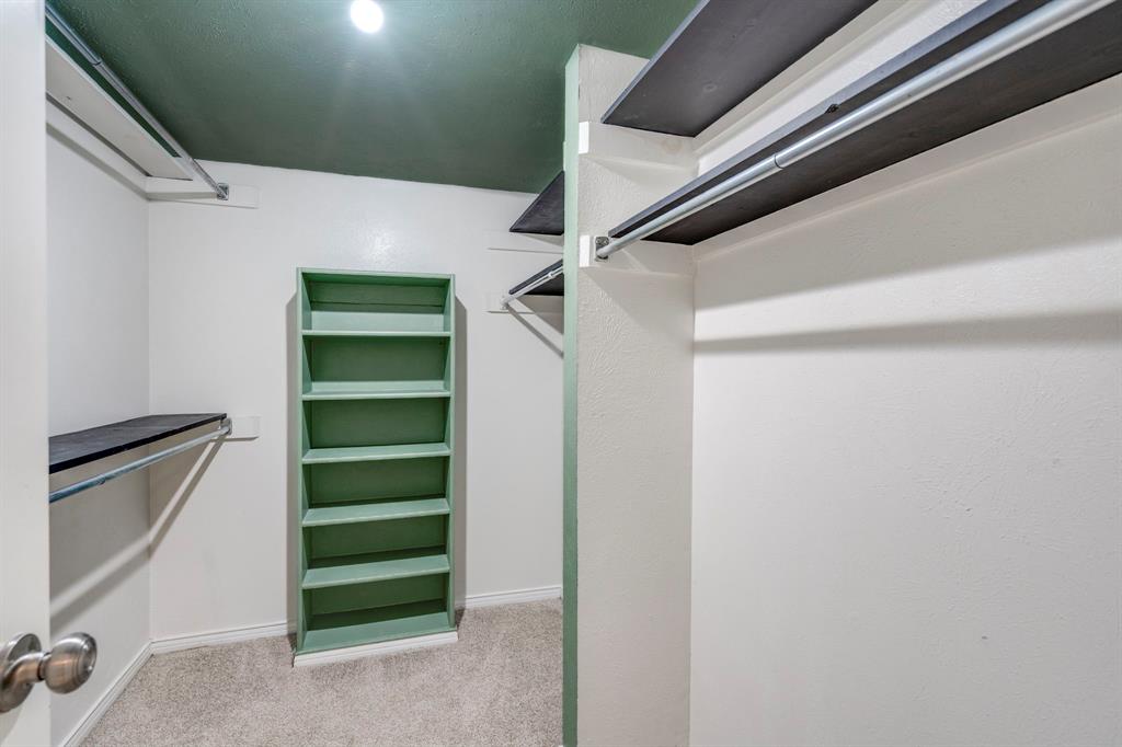 Glen Oaks Townhomes Condo - Residential