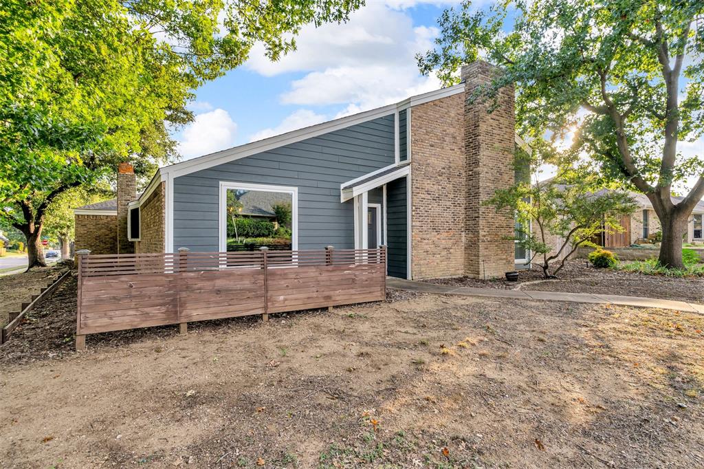 1129 YORKSHIRE Drive