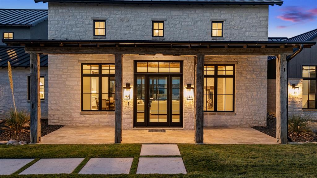 1003 Wax Wing Cove