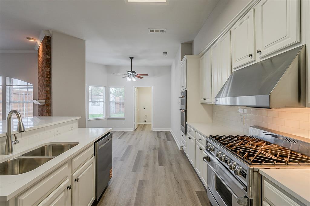 1524 Brewster Drive