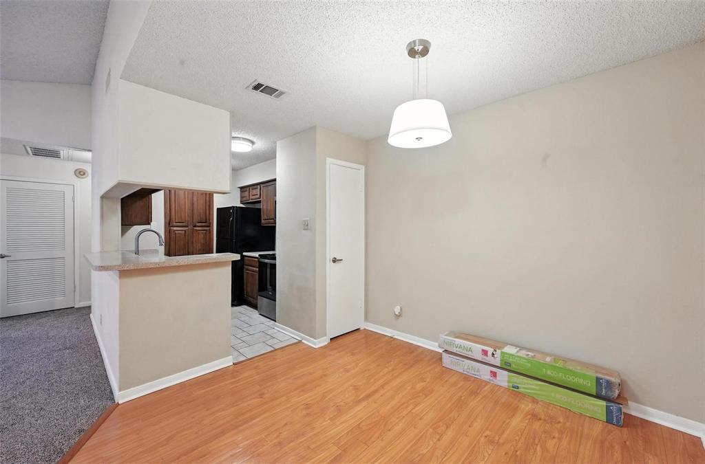 2101 Friendly Drive 3121