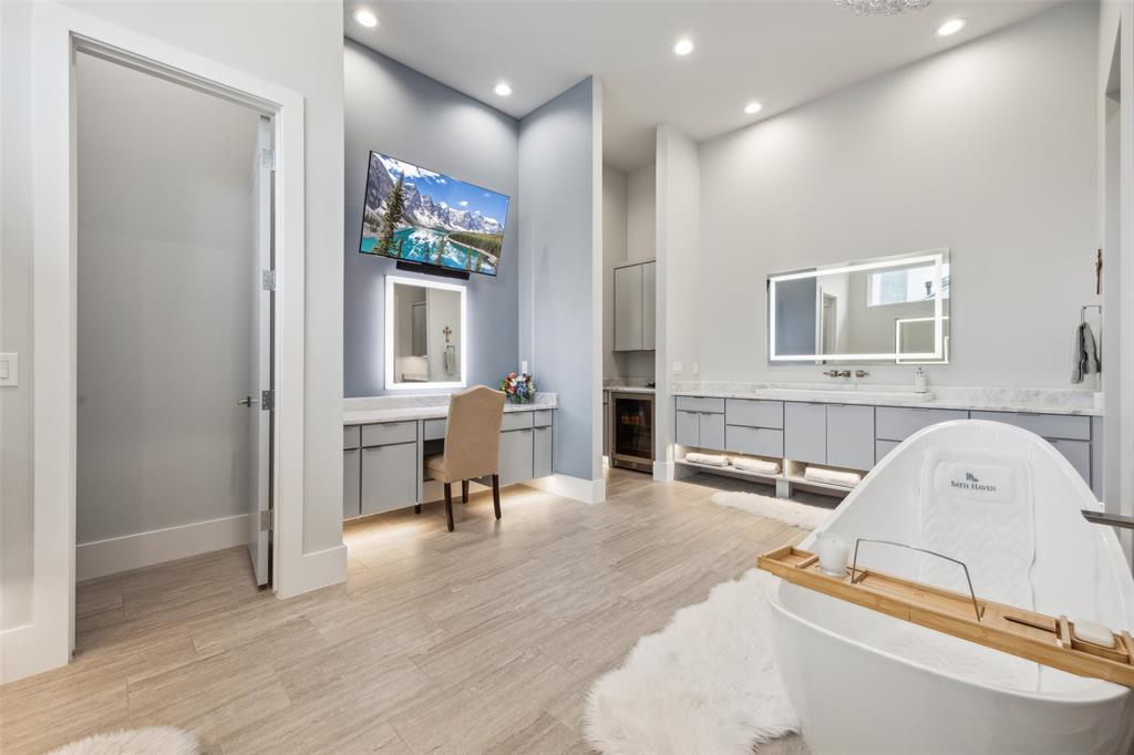 Renaissance - Residential