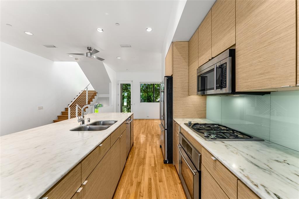 Dwellings At Haskell Condo - Residential