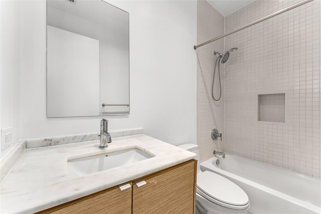 Dwellings At Haskell Condo - Residential