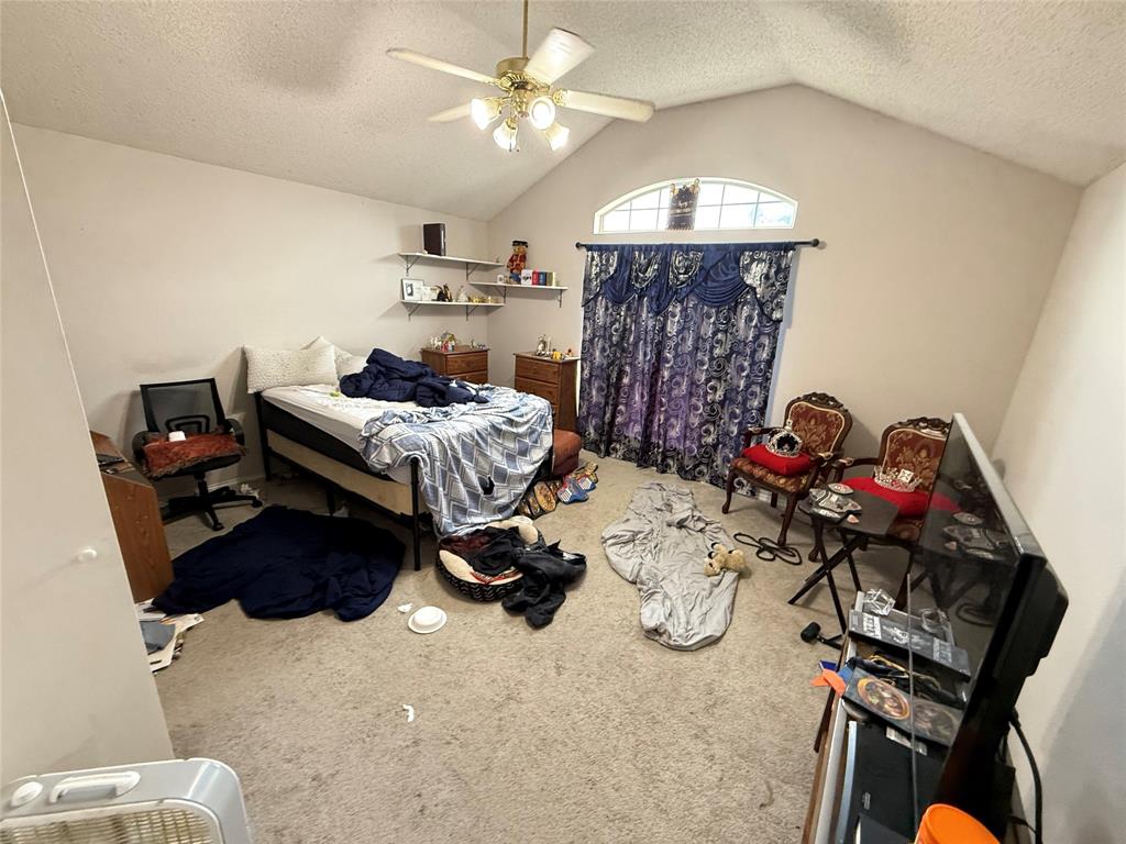 708 Creekview Drive
