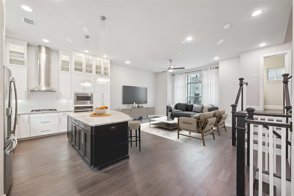 779 Lacey Oaks Place