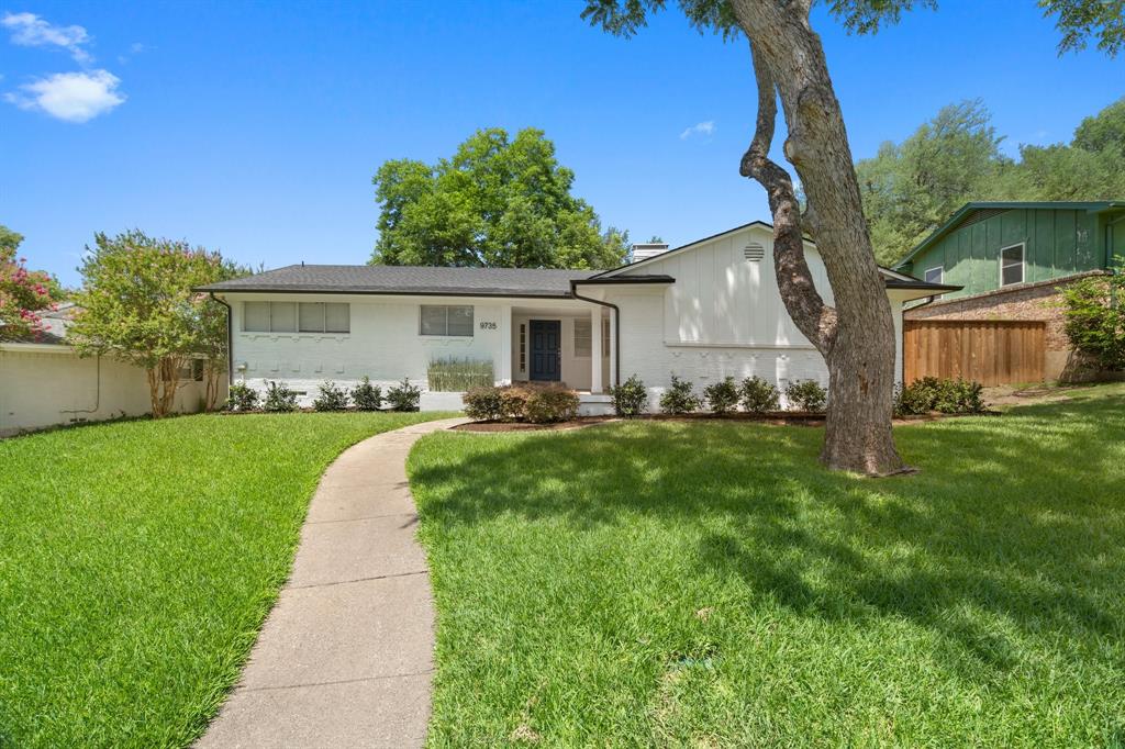 9735 Queenswood Lane