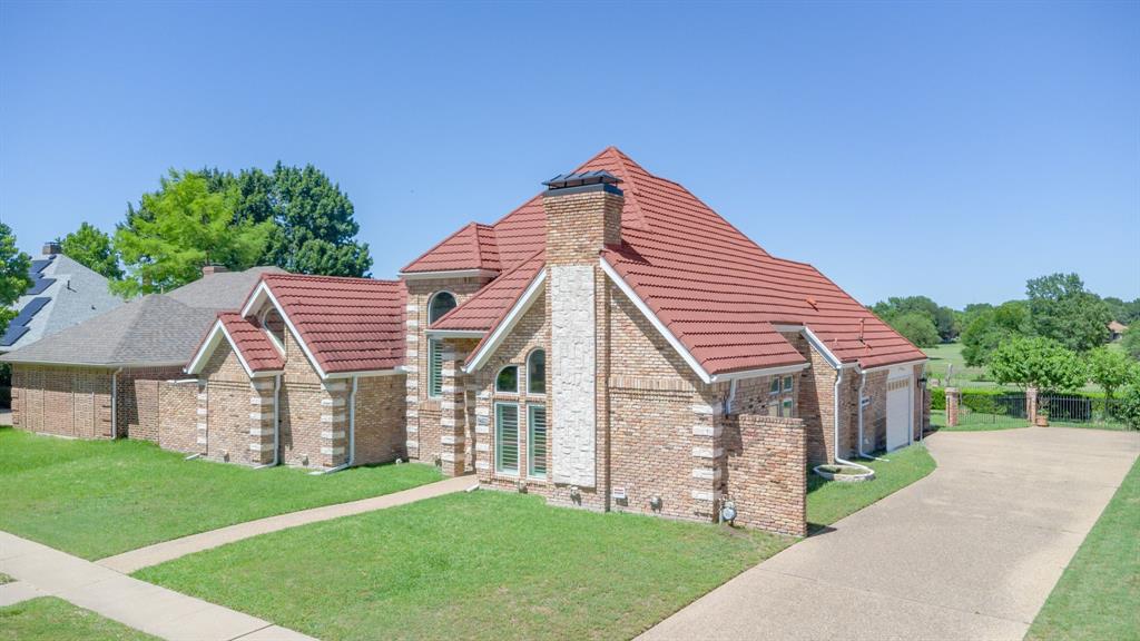 2709 Oak Point Drive