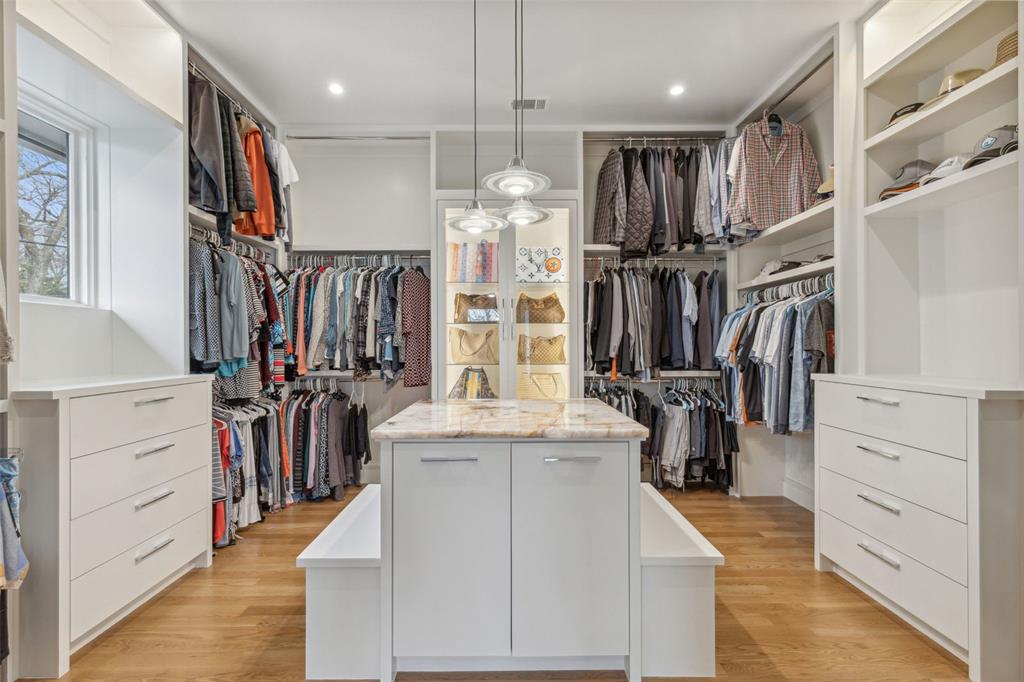 Janmar Circle 04 - Residential