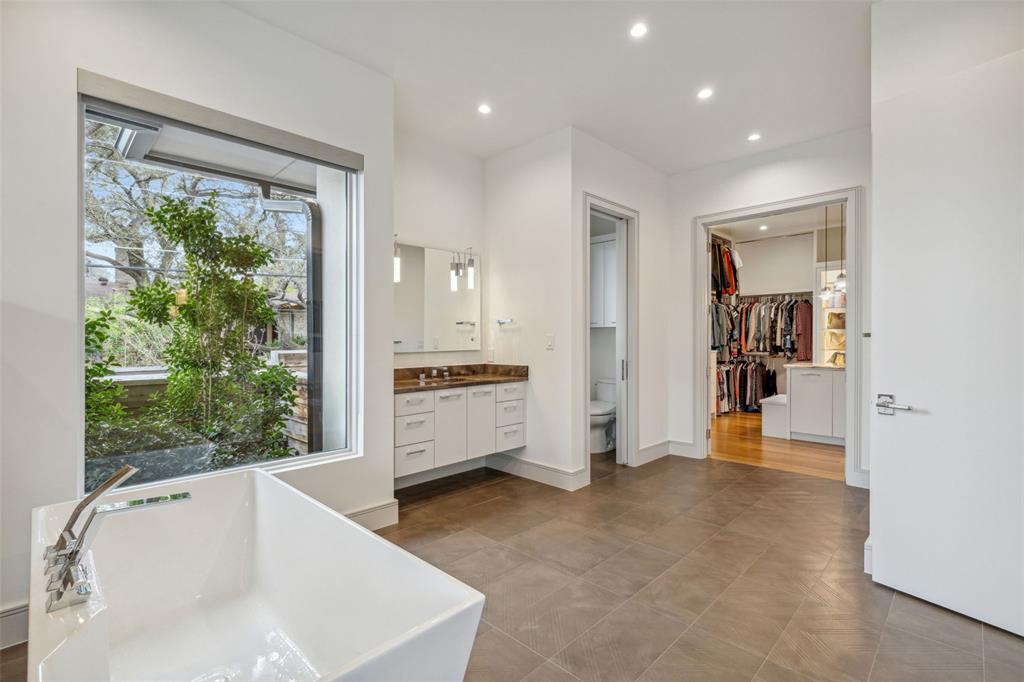 Janmar Circle 04 - Residential