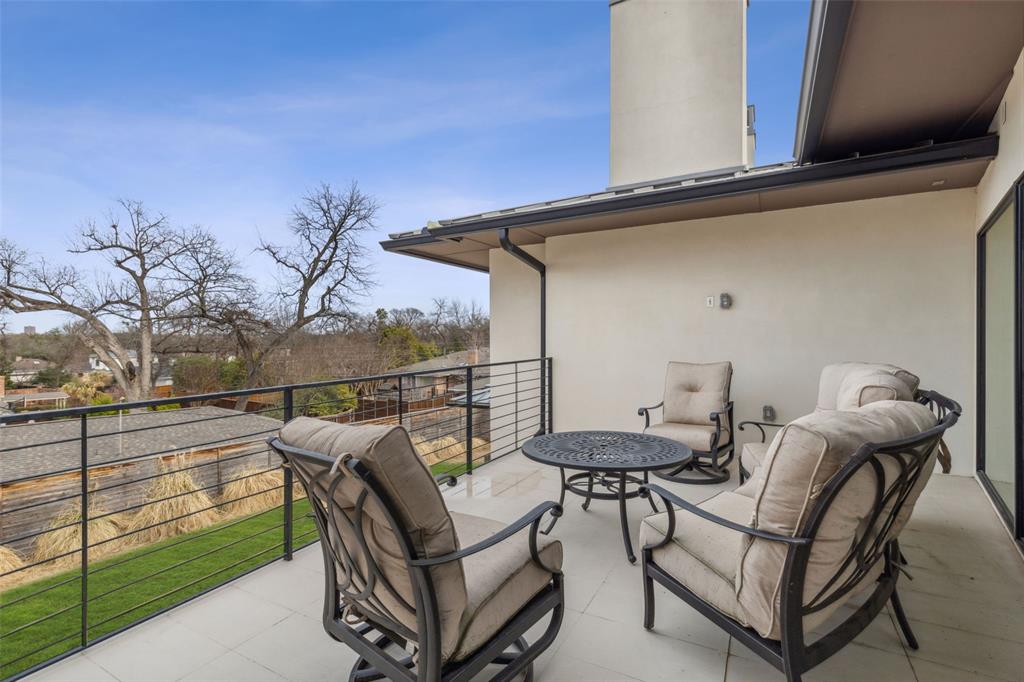 Janmar Circle 04 - Residential