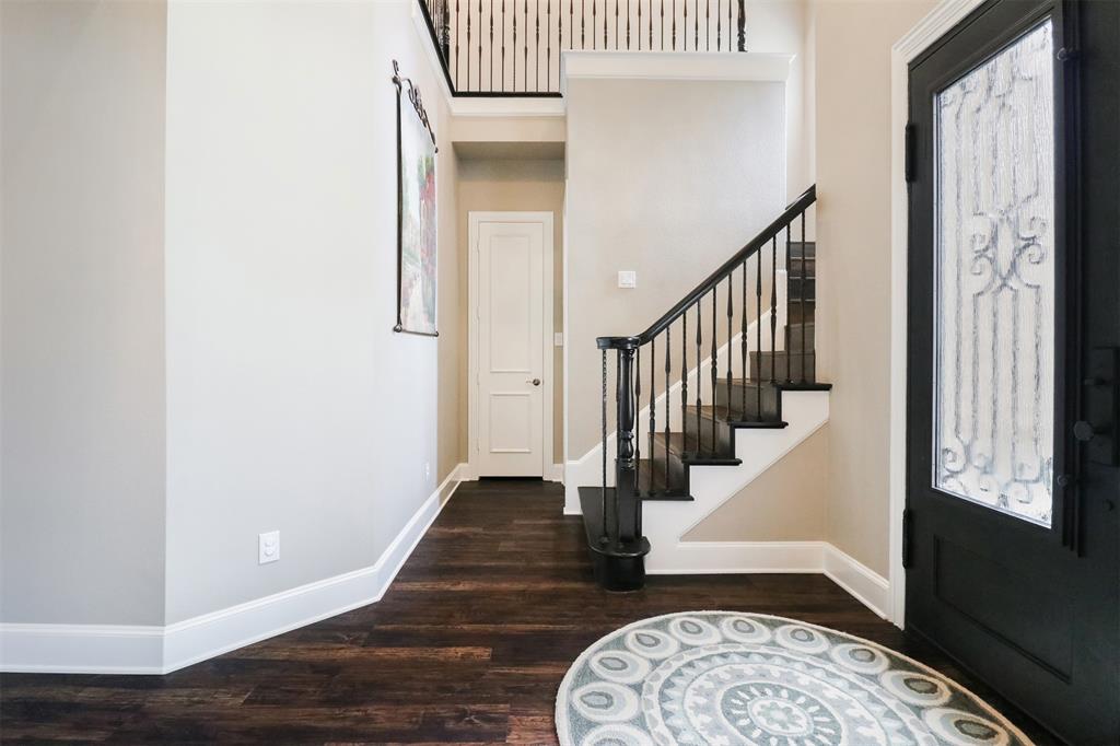 187 Georgian Drive