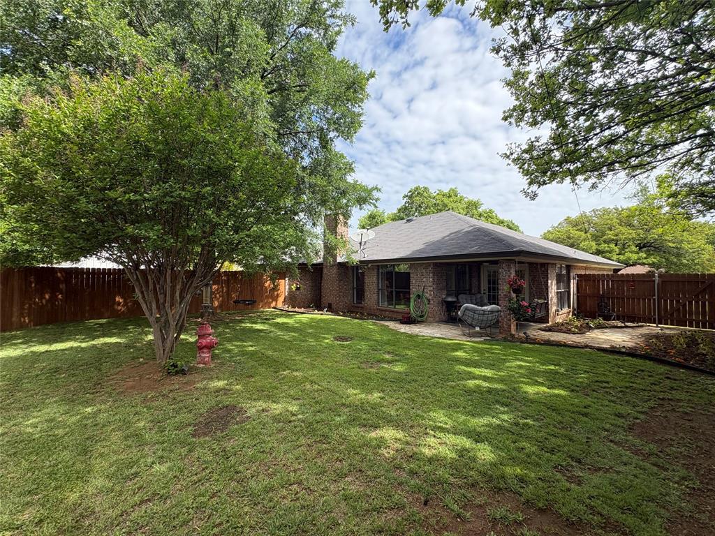 1808 N Cypress Avenue