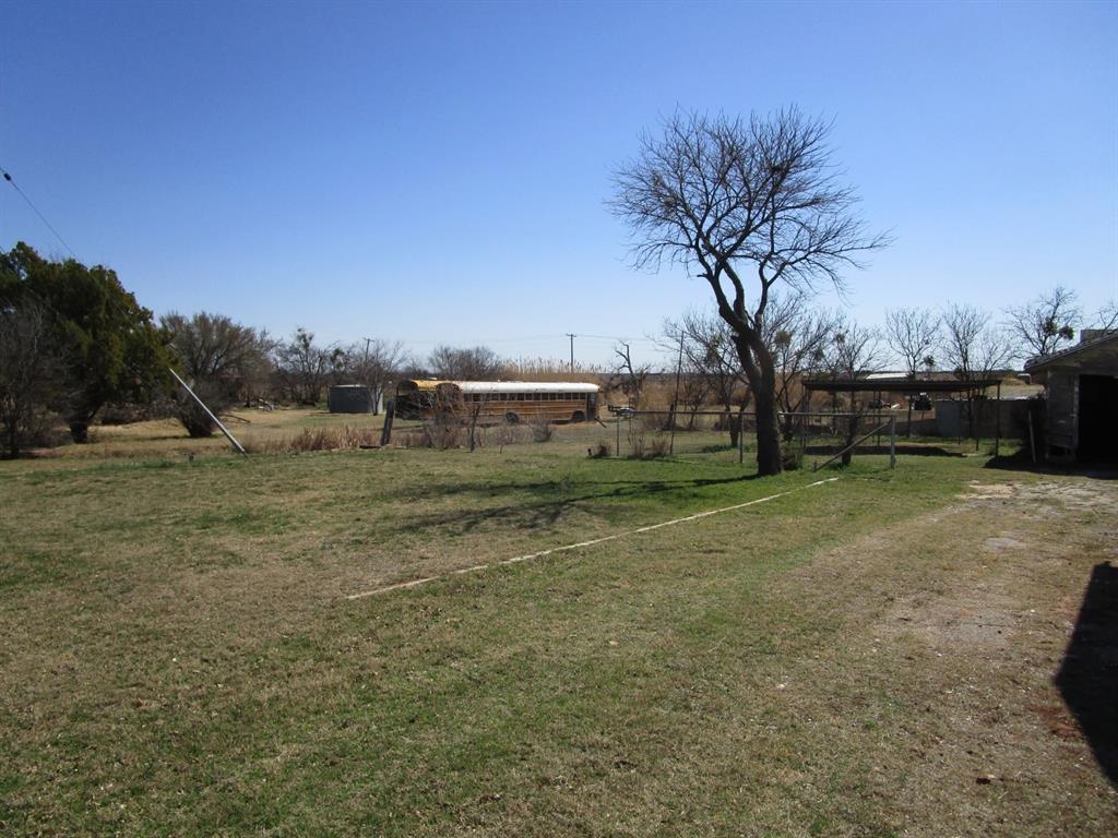 106 E Magnolia Avenue