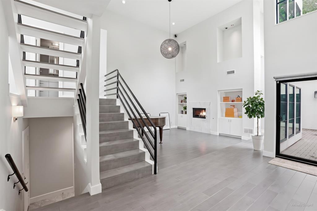 9123 Valley Chapel Lane