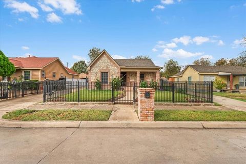 3640 6th Avenue Fort Worth TX 76110