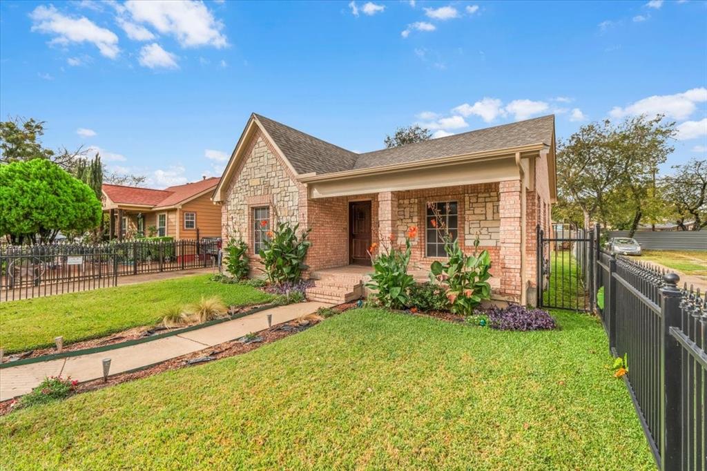 Shaw Heights - Residential