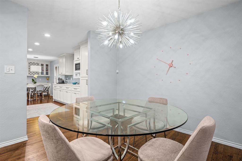 6906 Redstart Lane
