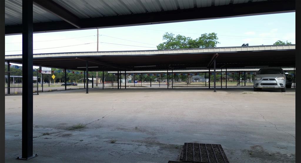 1301 E Henderson Street