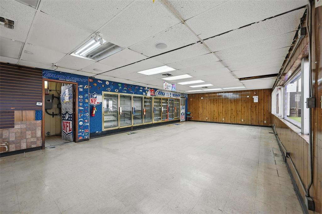 O T Ennis - Commercial Sale