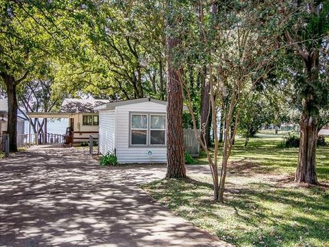 A home in Gun Barrel City