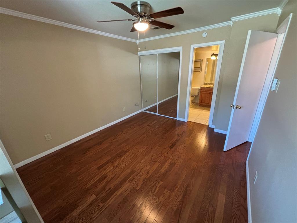 Cedar Creek Twnhms - Residential